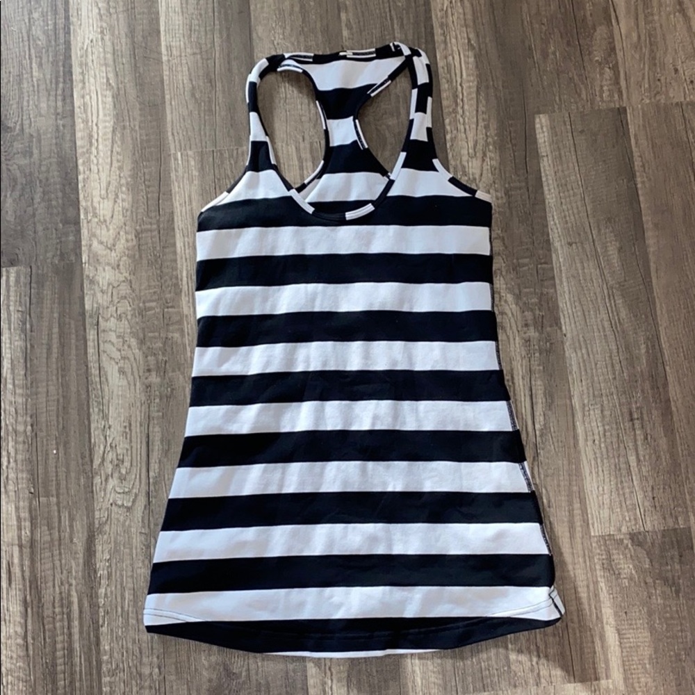 Lululemon tank